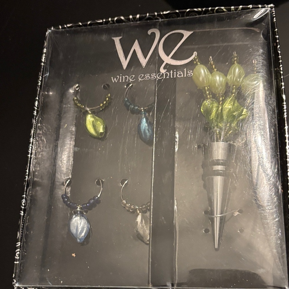 Wine Essentials - stem charms and stopper